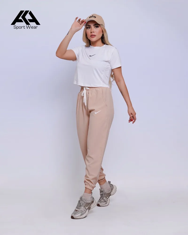  کراپ ورزشی نایک 